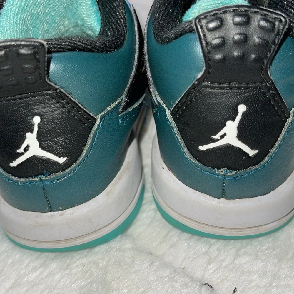 Jordan Kids Teal and Black Sneakers